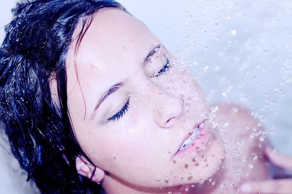 【コラム】半身浴で得られる効果とは？半身浴は、美容と健康に欠かせない入浴方法です！